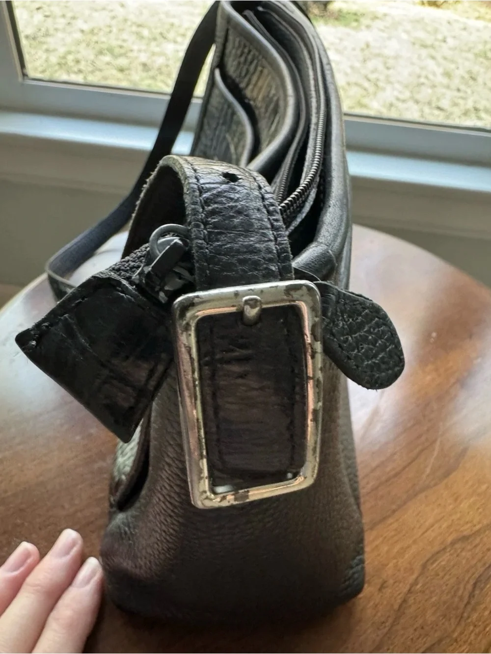Stunning Vintage Brighton Croc-Embossed Leather Shoulder Bag Black